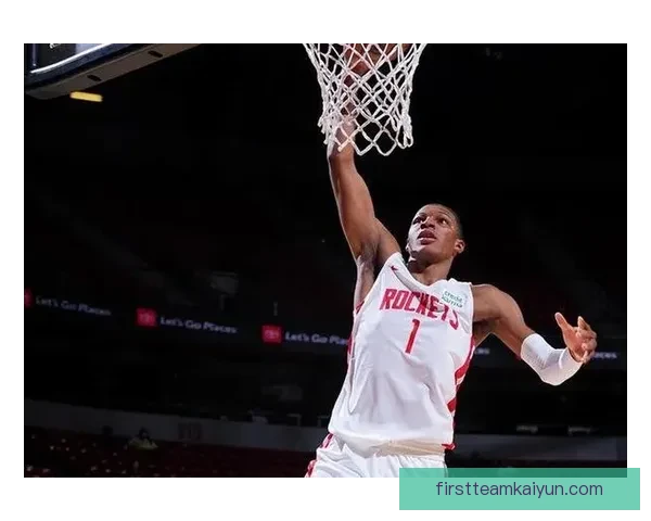 里尔边路进攻状态回暖，近期表现稳健值得关注